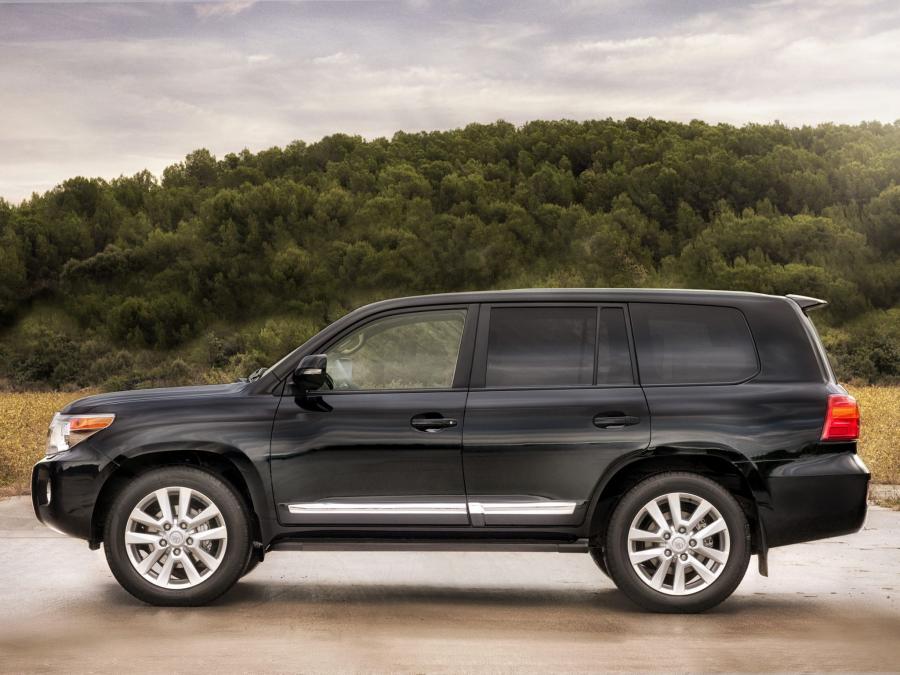  Toyota Land Cruiser 200 V8 2012 года  (фото 17 из 30)